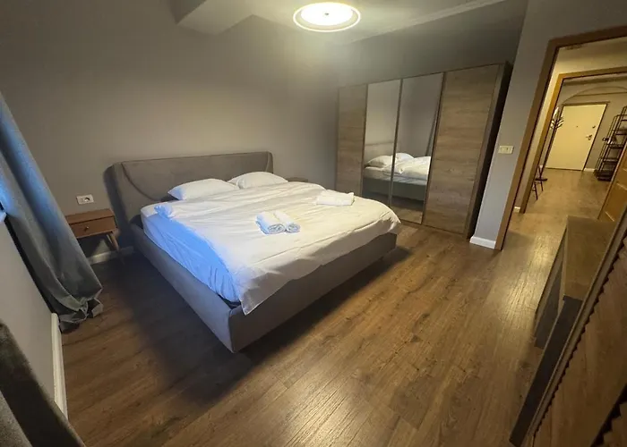 Apartment Cozy In Blloku Area Tirana